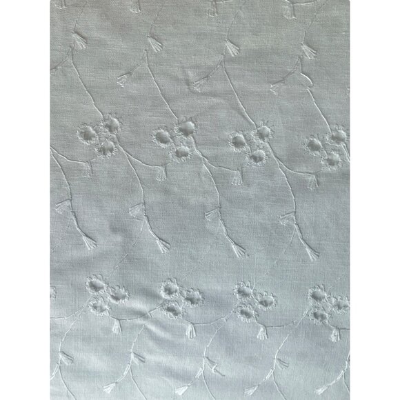 White Cotton Eyelet Lace Fabric Floral Embroidered 3.88 Yards X 44" Sewing - Picture 6 of 8